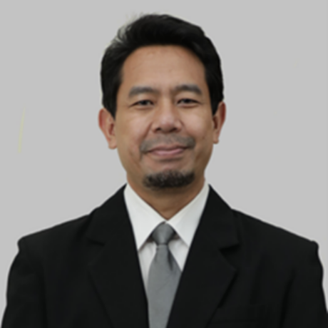 dr. ade komara
